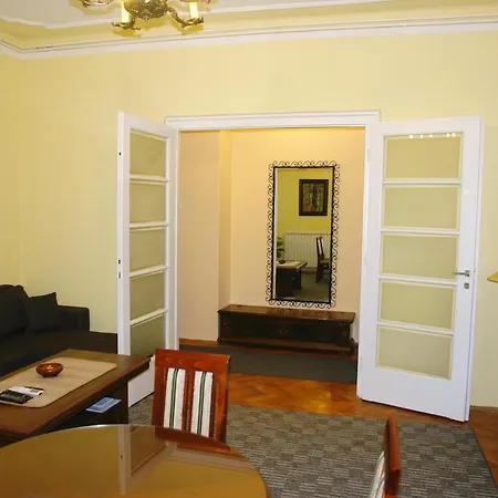 Tasmajdan Apartamento